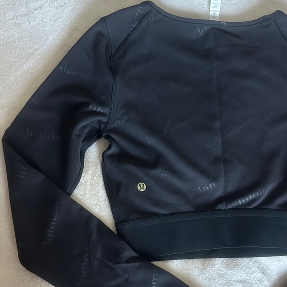 Lululemon Athletica Black Long Sleeve Crop Top - Picture 6 of 6